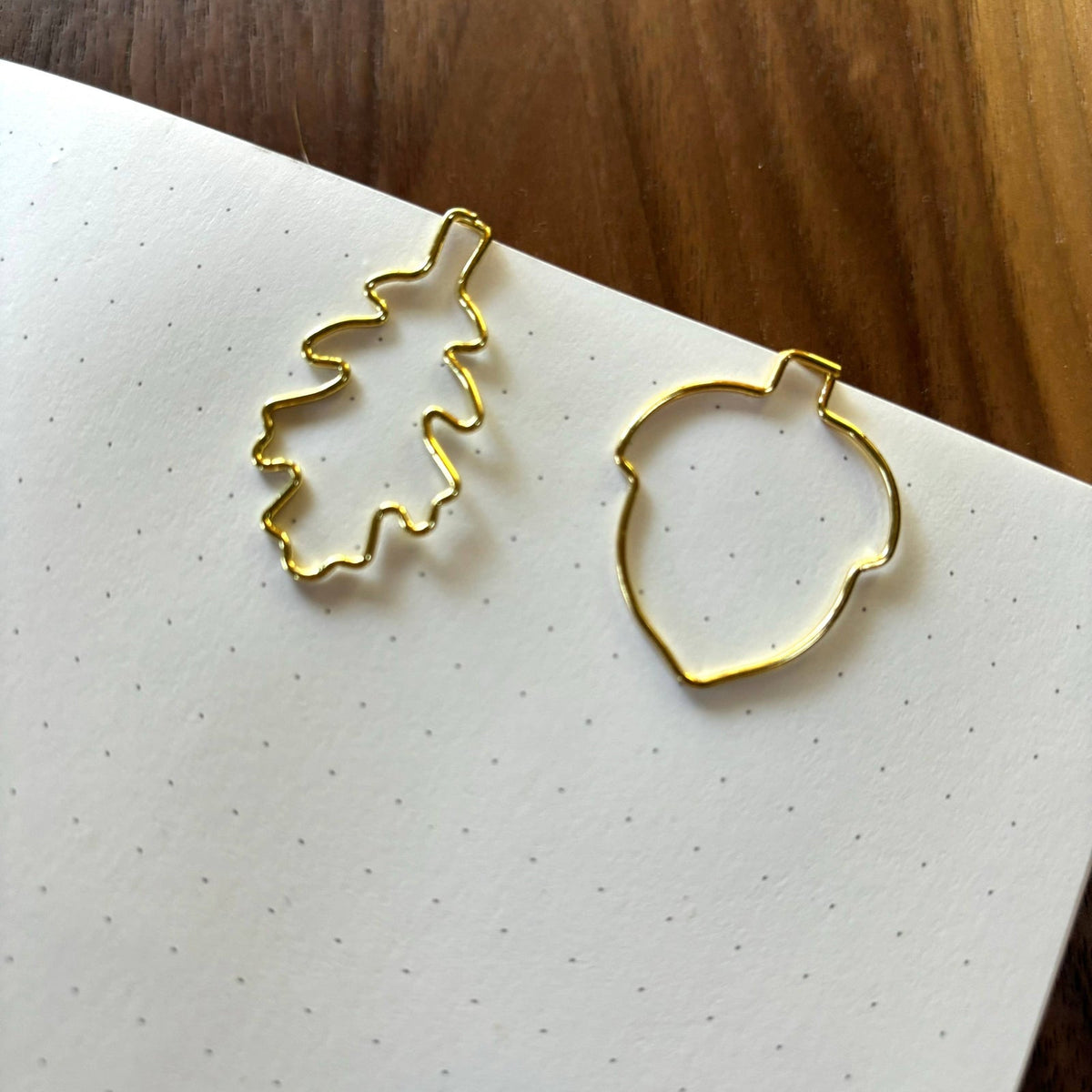 The Creeping Moon oak leaf and acorn paper clips, detail view