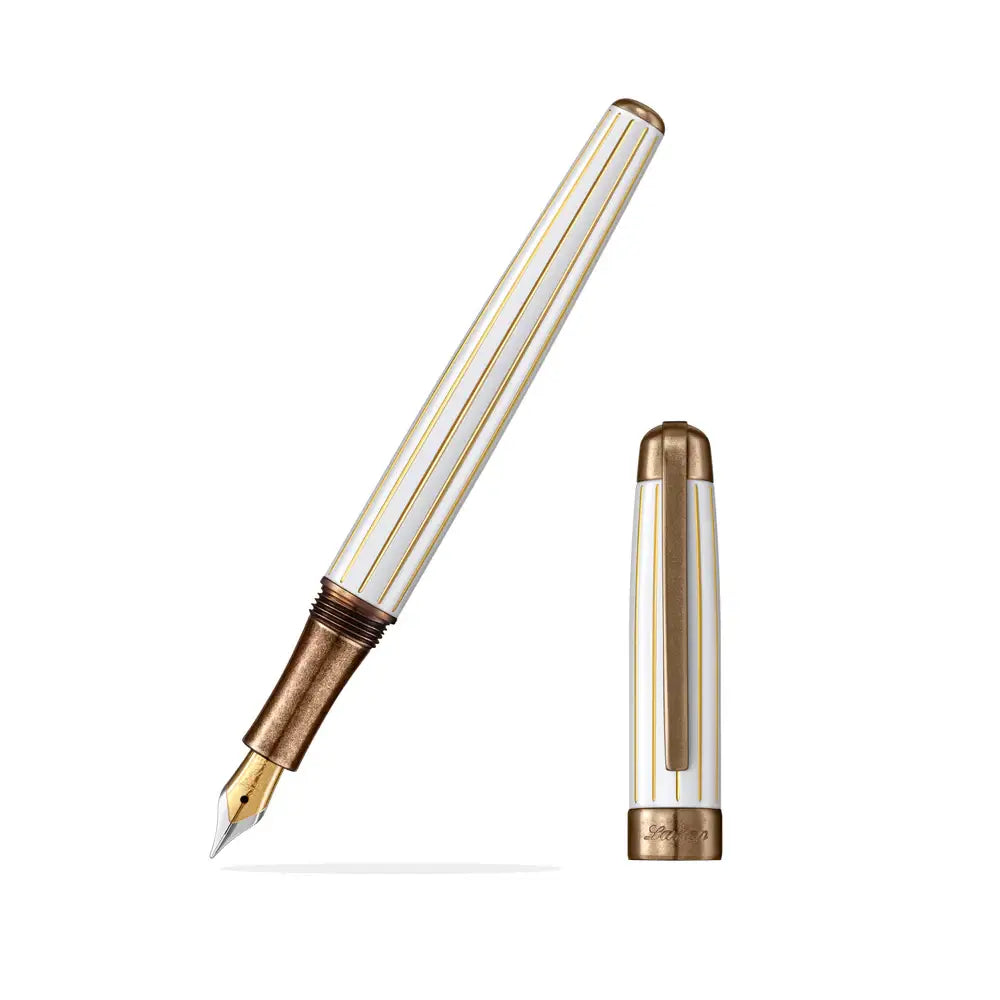 Laban Antique II green fountain pen presentation view