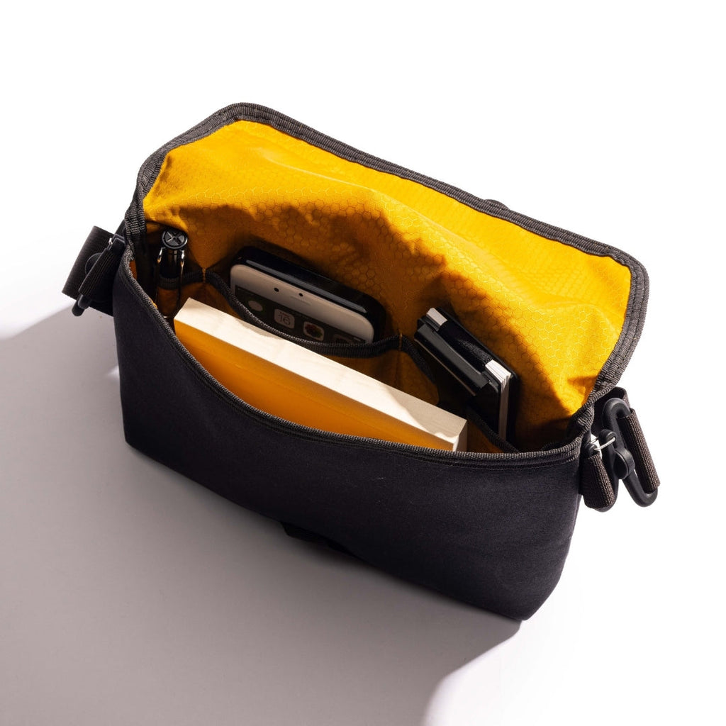 Lochby field sling in Bumblebee — product photo 3