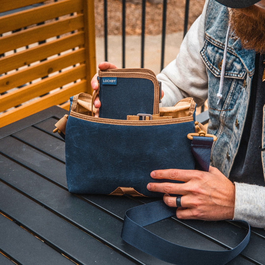 Lochby field sling in Nautical — product photo 2