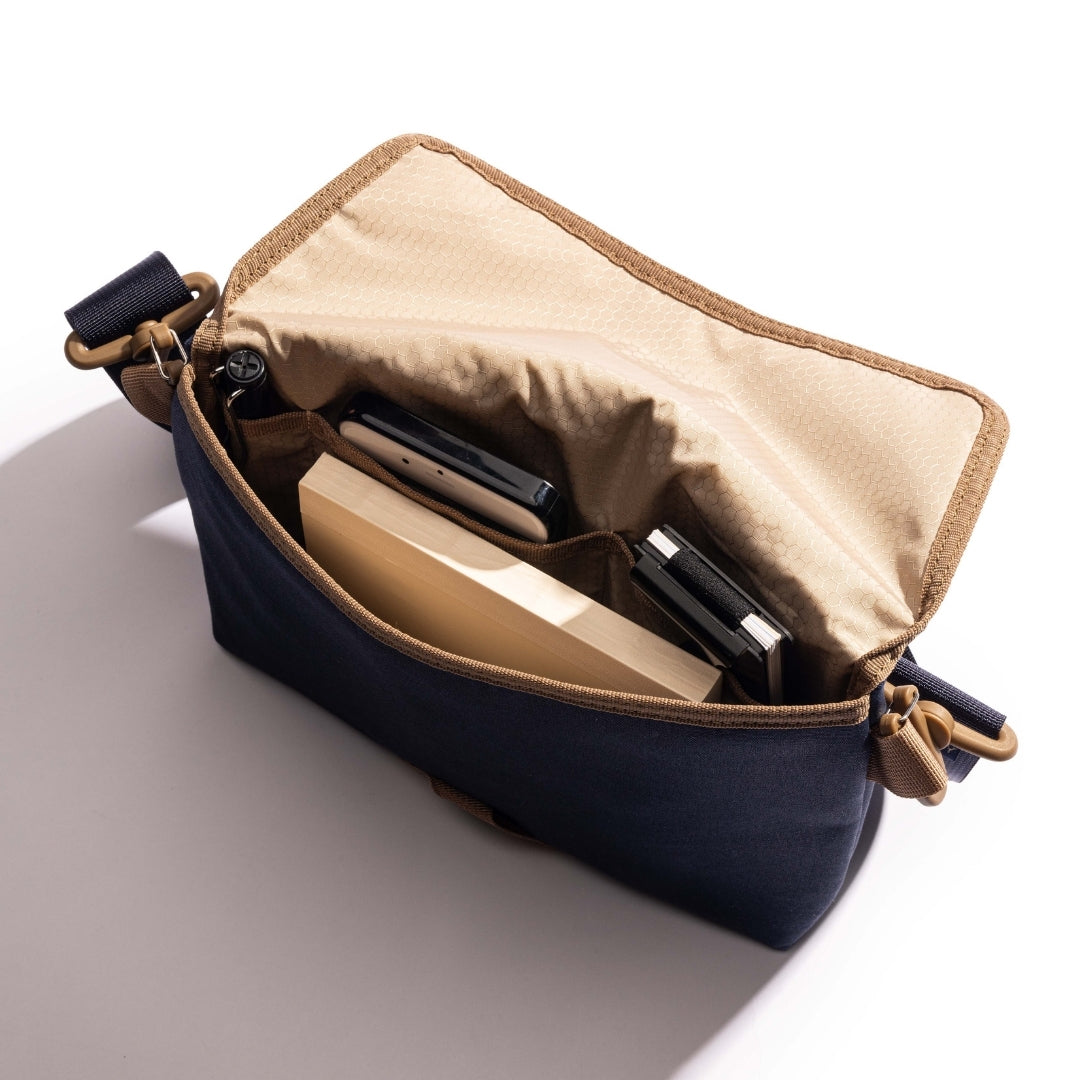 Lochby field sling in Nautical — product photo 3
