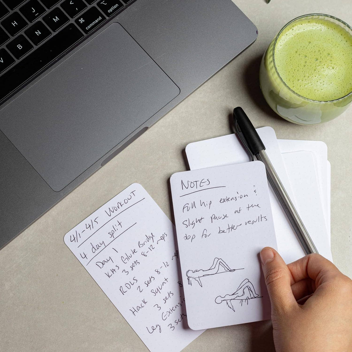 Notsu 4 × 6 dot grid index cards showing rounded corners and grid