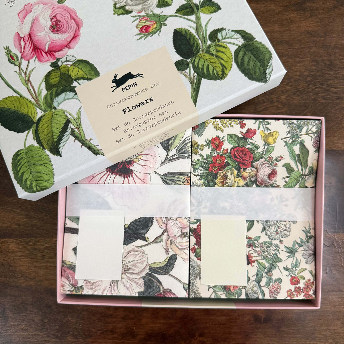 Open PEPIN Flowers Correspondence Set with floral writing paper and envelopes