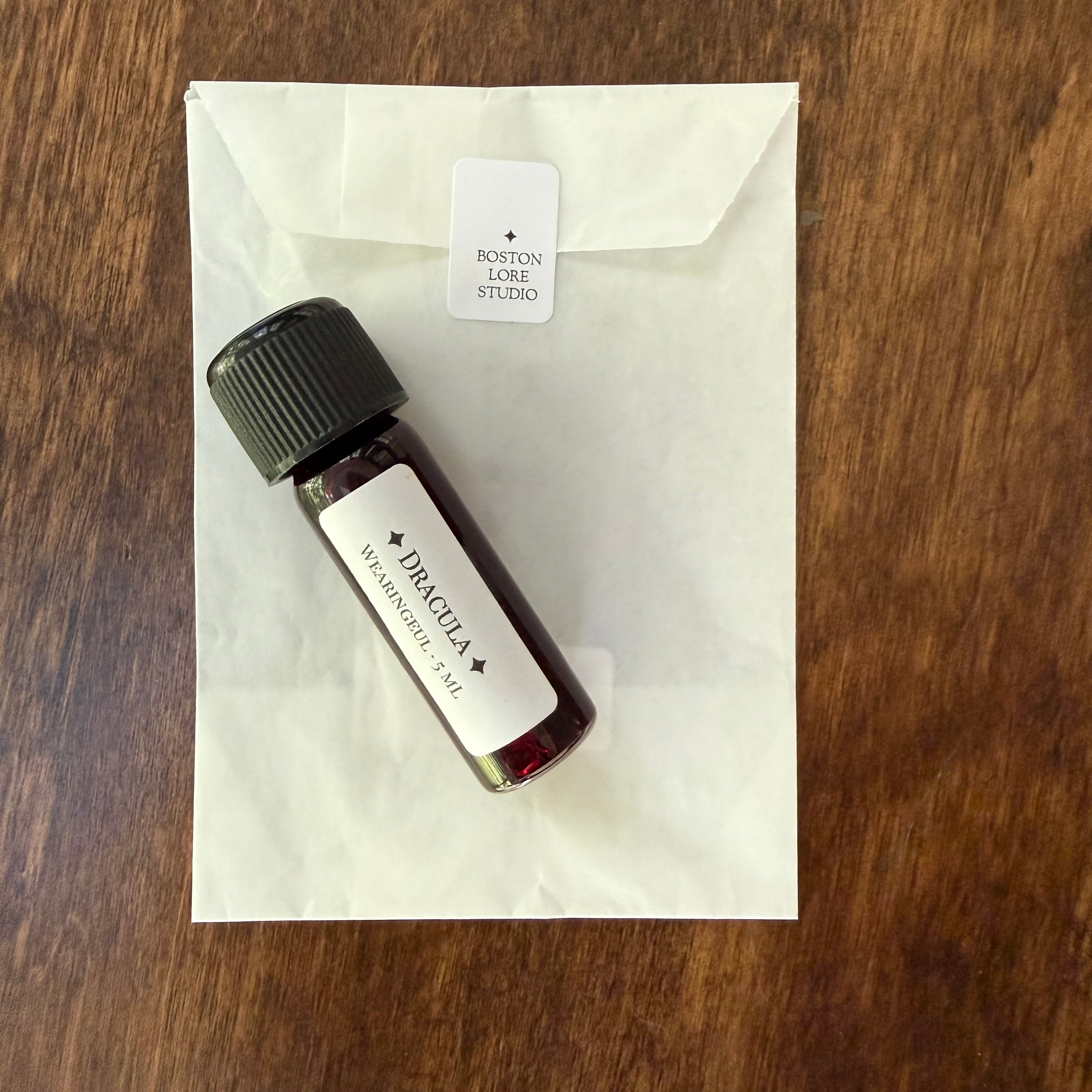 Wearingeul Dracula 5 mL fountain pen ink sample with glassine envelope packaging